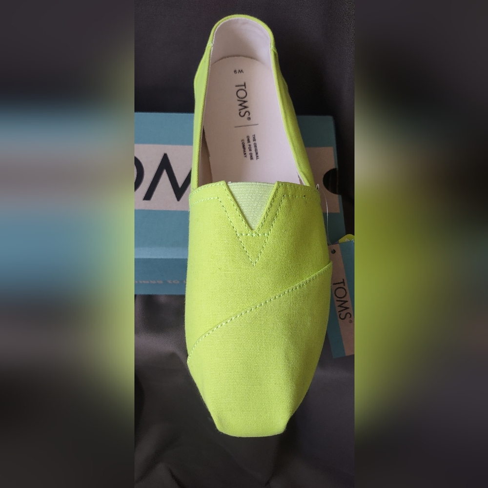Toms shoes